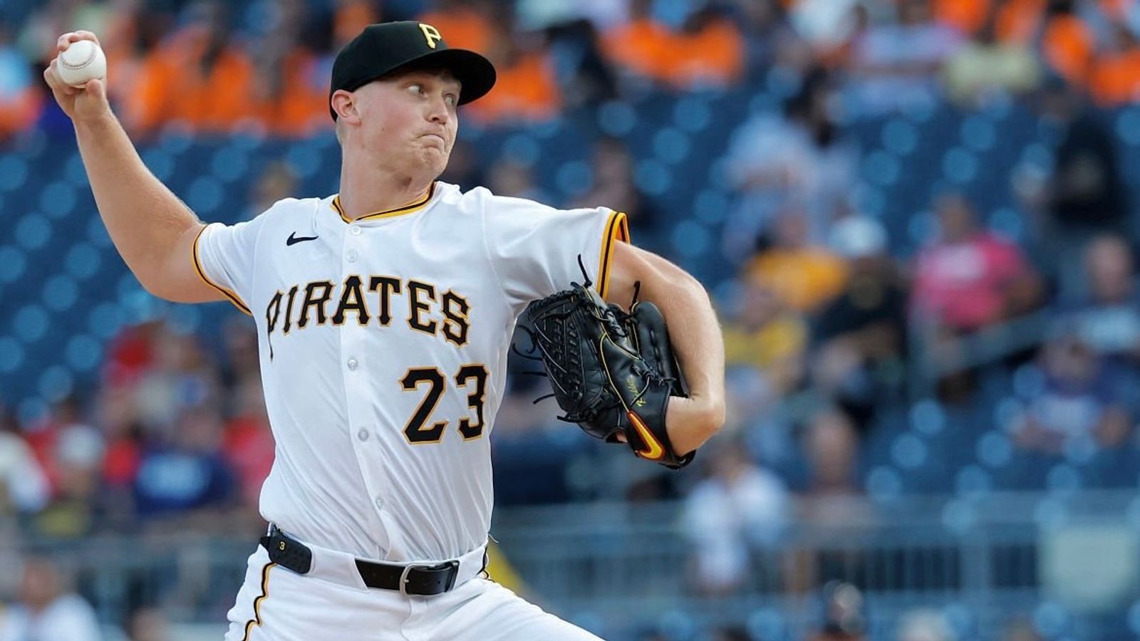 LIVE: Pirates 8, Tigers 3, eighth inning taken on the North Shore (Live coverage). Photo by JUSTIN K. ALLER / GETTY